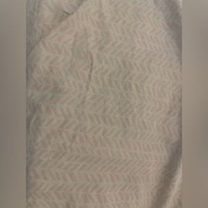 Pottery barn crib fitted sheet - pink - good used condition